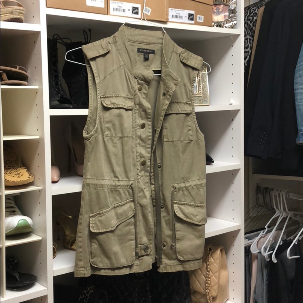 Khaki vest